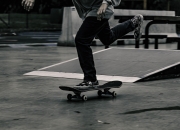 开云体育中国官网-鏖战银石，汉密尔顿关键制胜，梅赛德斯力压哈斯车队