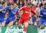 开云体育在线-法比尼奥冠军级表现定乾坤，乌拉圭力克爱尔兰的战术启示