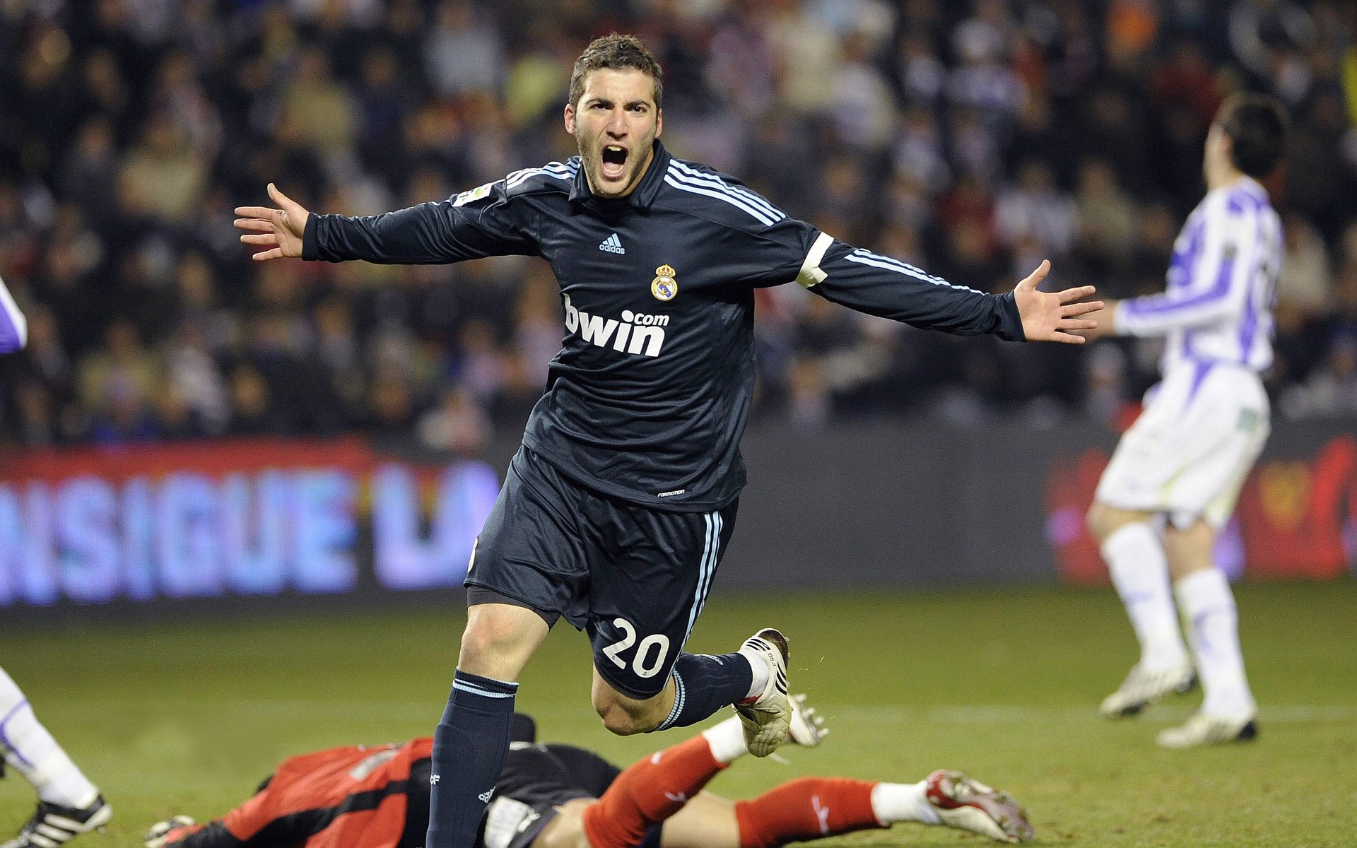 年度焦点之战之夜,德里赫特全场最佳无争议